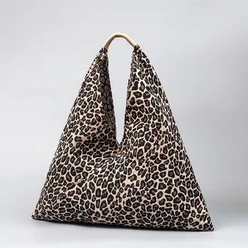 Женская сумка для подмышек с оригинальным дизайном, идеально подходящая для повседневных прогулок