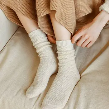 Эластичные Женские Короткие носки со средней трубкой в стиле Ins, зимние трикотажные утепленные Женские Короткие носки, Чулочно-носочные изделия, Хлопчатобумажные шерстяные носки, осенние носки 11